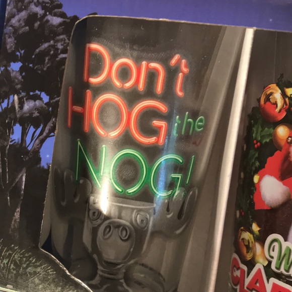 National Lampoon’s Christmas Vacation collectors series 4-pack glass set - Picture 2 of 7